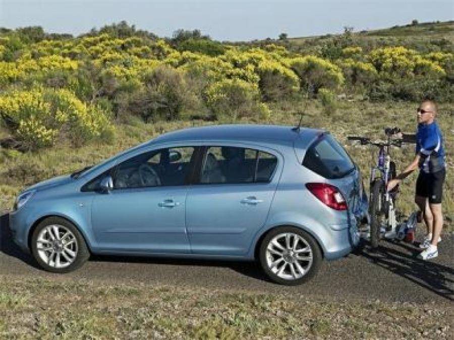  Opel Corsa Flexi-Fix 2008 года  (фото 1 из 8)